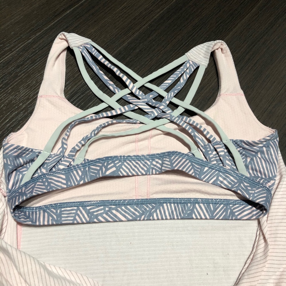 Lululemon tank with built in bra